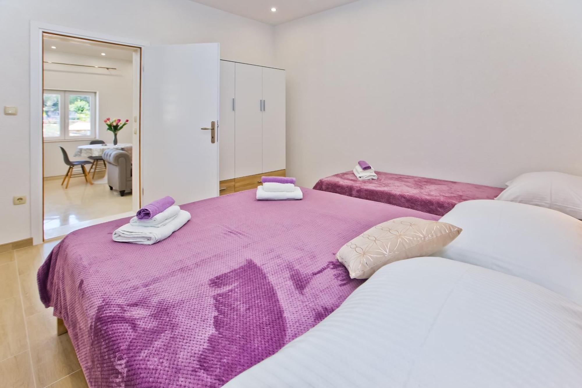 Apartments By The Sea Cove Zastupac, Hvar - 8761 흐바르 객실 사진