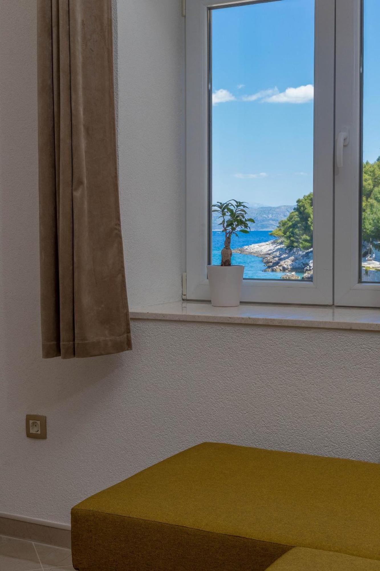 Apartments By The Sea Cove Zastupac, Hvar - 8761 흐바르 객실 사진
