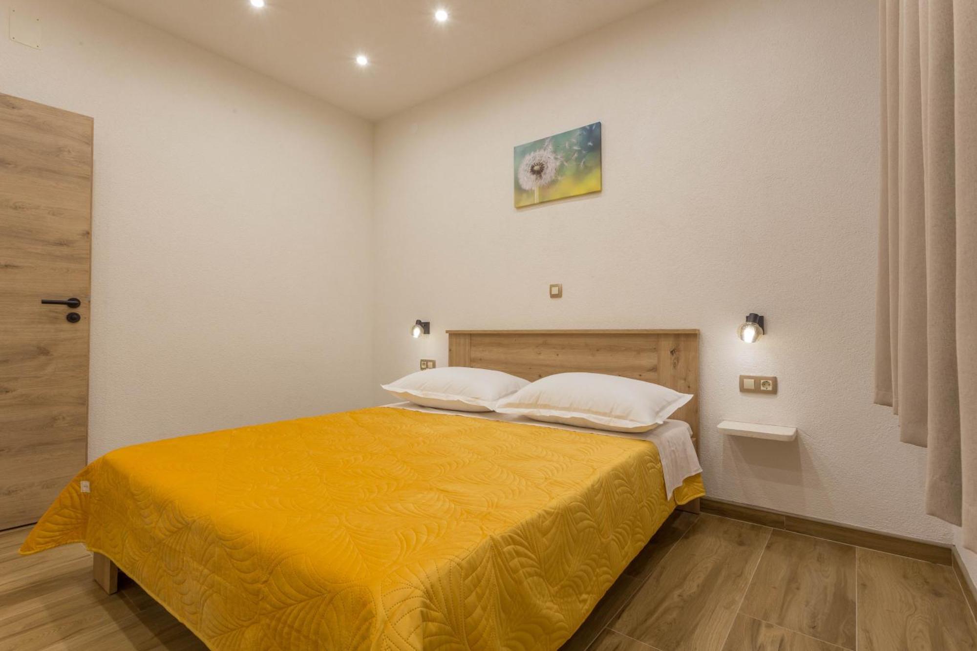 Apartments By The Sea Cove Zastupac, Hvar - 8761 흐바르 객실 사진